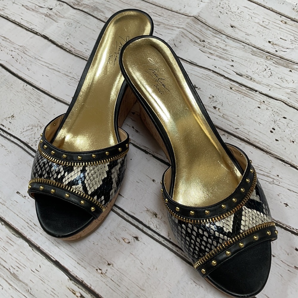 Cork wedge